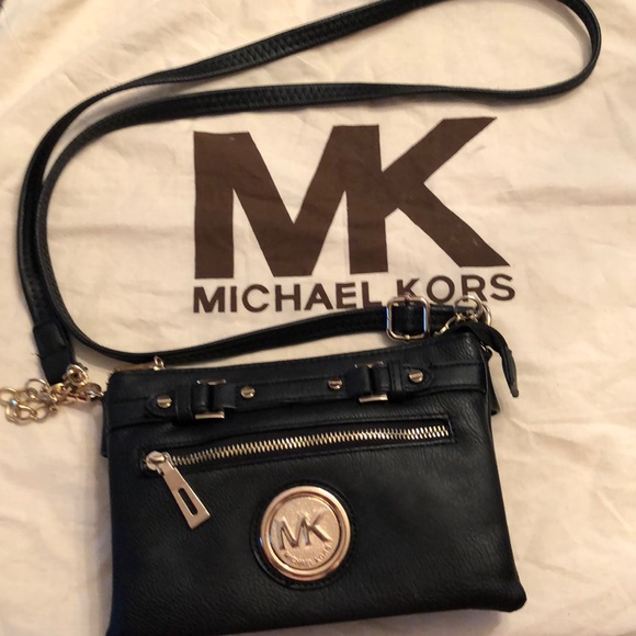 Handbags - Michael Kors crossbody purse